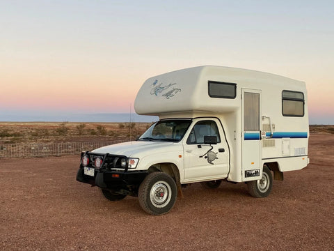 Sunrise and brekkie with a view! On the road with Phoebe MacDonald